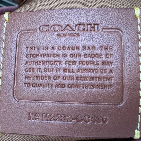 COACH NWOT Pebble Leather Cary Shoulder Bag in Bubblegum - Picture 12 of 12